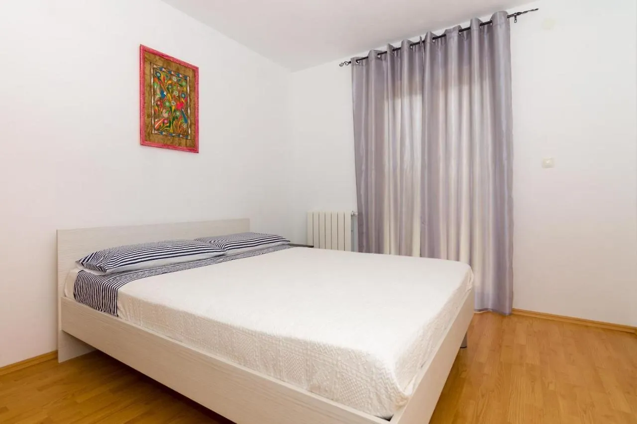 Villa Sonja Ripenda Kras Apartment